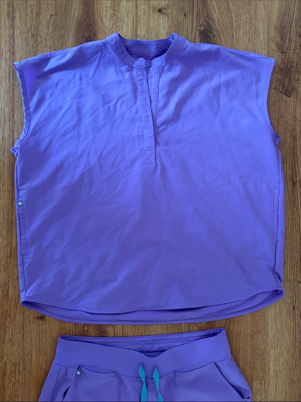 Figs Technical Collection Women's Lavender Jogger Top & Pants - Size L - Picture 4 of 14